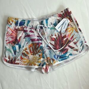 Women’s Size XXL Floral Pattern Shorts Tie Waist Colorful Hawaiian Theme Shorts